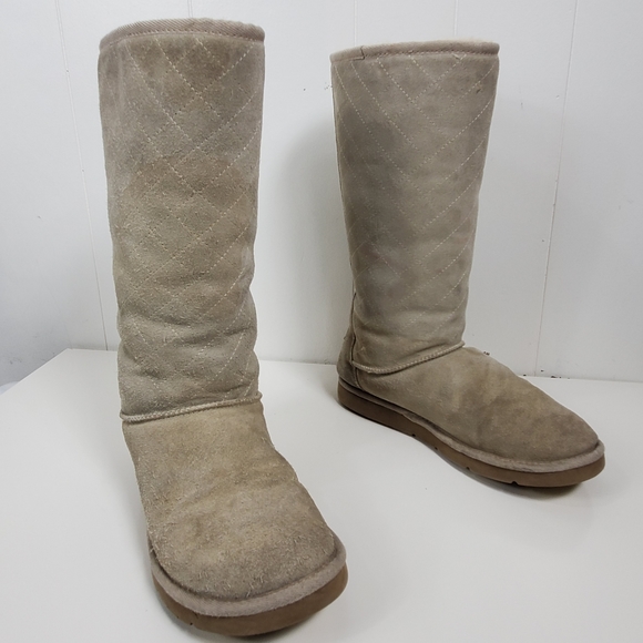 Ugg Classic tall boot 2 - Picture 11 of 12